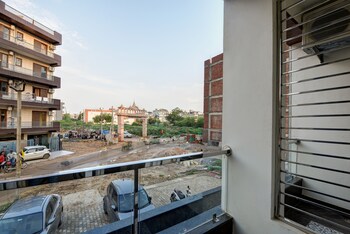 mehu residency