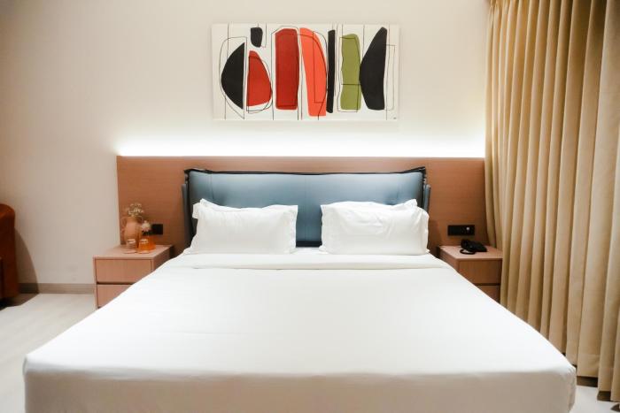 minimaist varanasi city centre