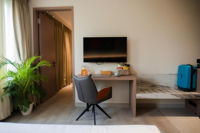 minimaist varanasi city centre