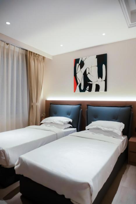 minimaist varanasi city centre