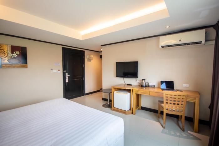 avana bangkok hotel and convention centre