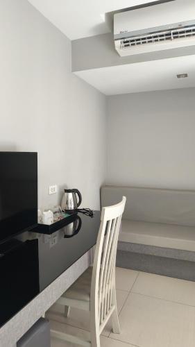 avana bangkok hotel and convention centre