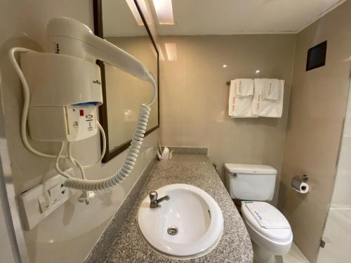 avana bangkok hotel and convention centre