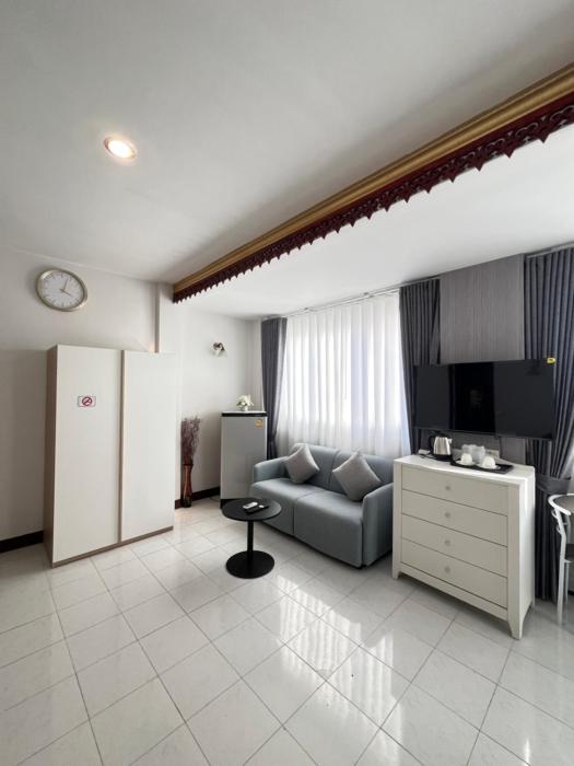 ali house patong