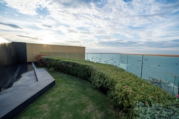 edge central pattaya by prop hopper