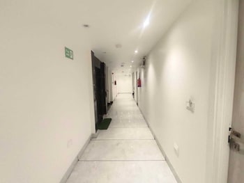 Hotel Red Chilly Adarsh Nagar,,3 star