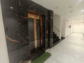 Hotel Red Chilly Adarsh Nagar,,3 star