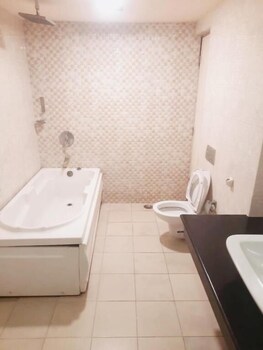 Hotel Saiprakash,,3 star