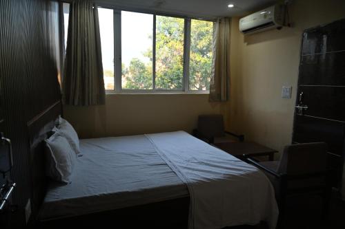 Hotel Arti Cottage,,3 star