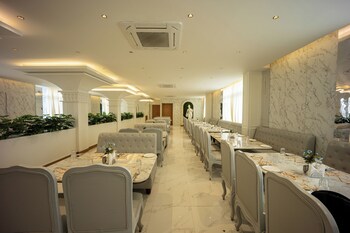pride heritage hotel