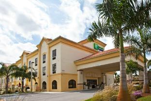 holiday inn express stuart by ihg