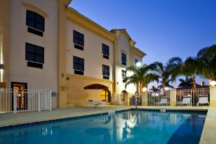 holiday inn express stuart by ihg