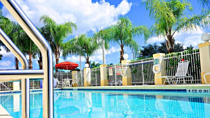 holiday inn express stuart by ihg