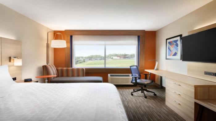 holiday inn express stuart by ihg