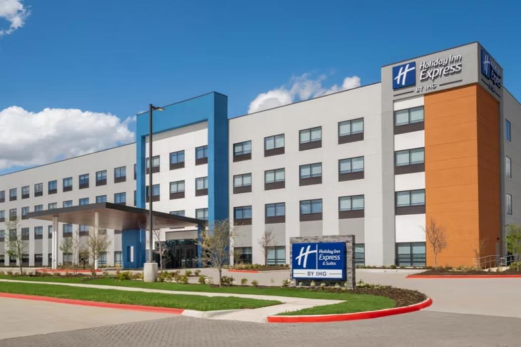 holiday inn express and suites dfw airport southwest euless