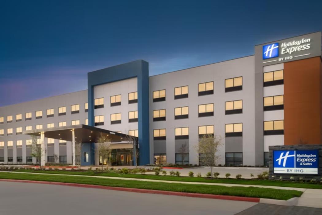 holiday inn express and suites dfw airport southwest euless