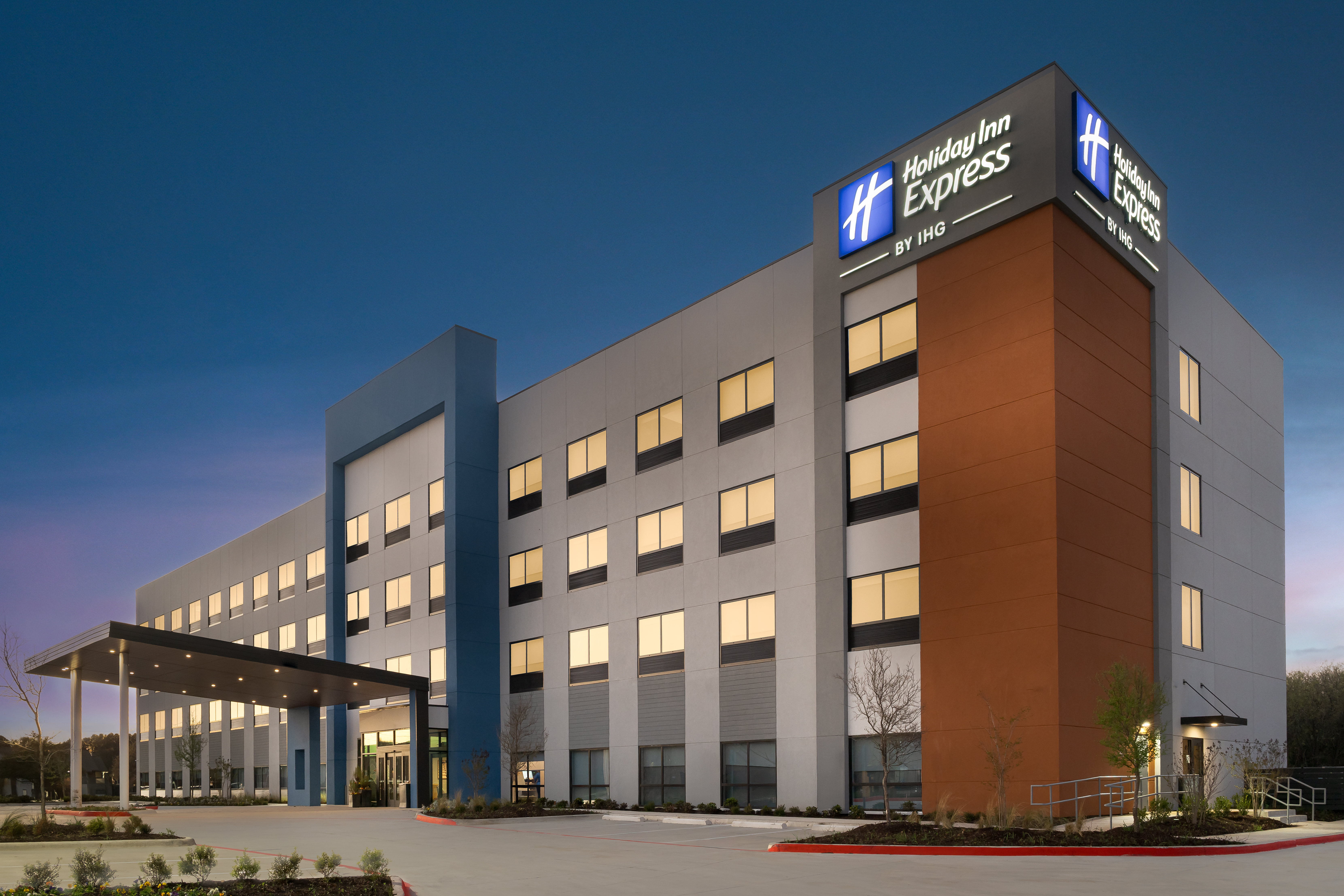 holiday inn express and suites dfw airport southwest euless