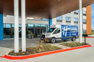 holiday inn express and suites dfw airport southwest euless