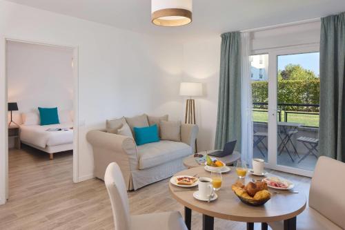 quality suites orleans sud zenith