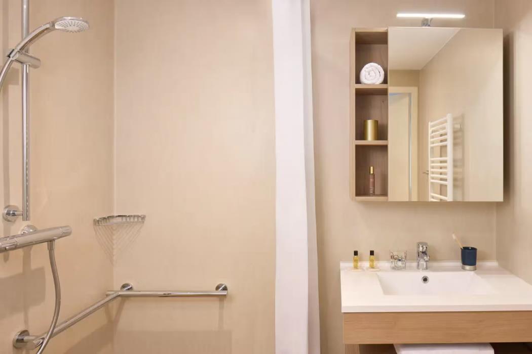 quality suites morangis orly
