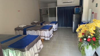 paradise resorts and sauna