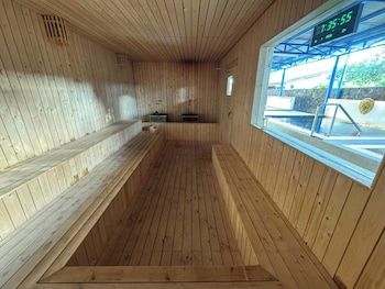 paradise resorts and sauna