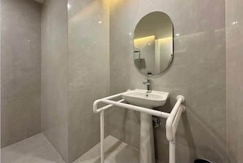 the majulan hotel