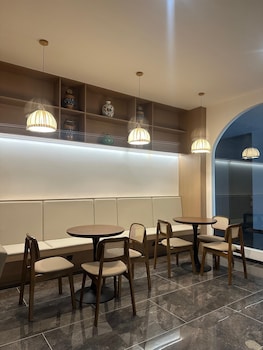 the majulan hotel