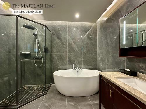 the majulan hotel