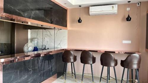 acuotel inn minakshi