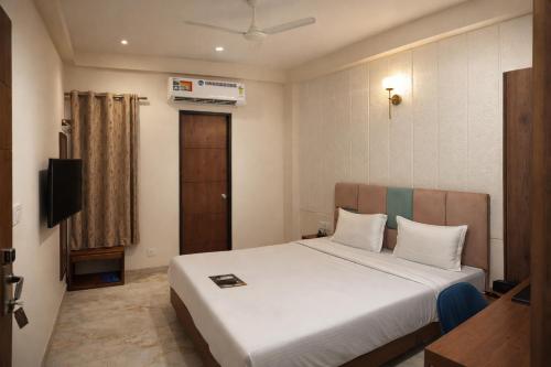 acuotel inn minakshi