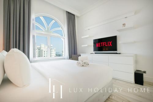 lux the shoreline sea view suite