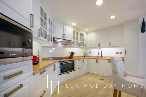 lux the shoreline sea view suite