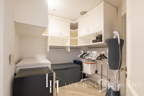 lux the shoreline sea view suite