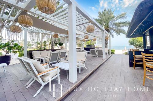 lux the shoreline sea view suite