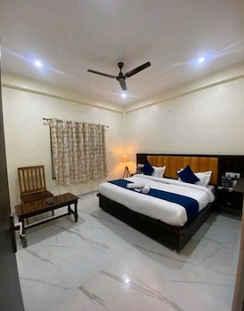 Roomshala Hotel Nandan Residency,,3 star