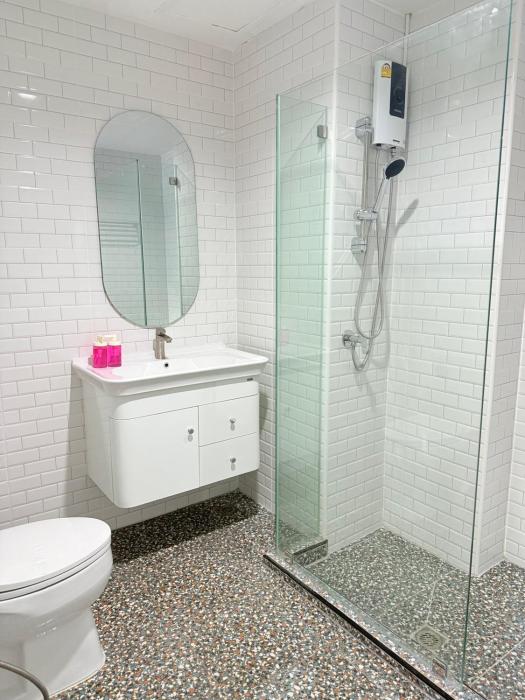 luck hotel huai khwang mrt ratchada