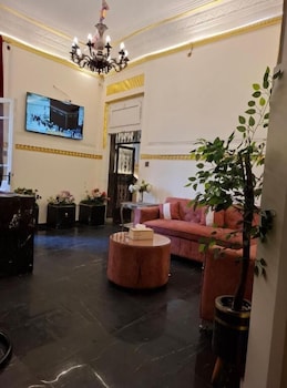 Pa La Ce Court,Talaat Harb,3 star