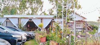 Nai Suan Phan Resort - ในสวนฝน รสอรท,,2 star