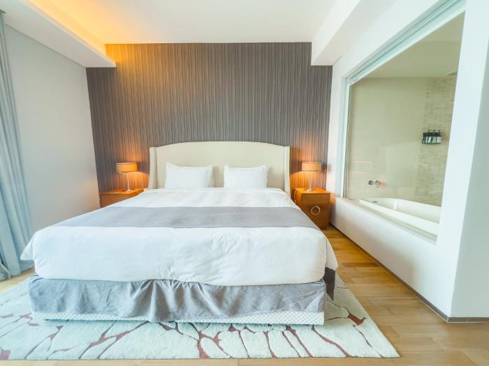 uh flat hotels and resorts