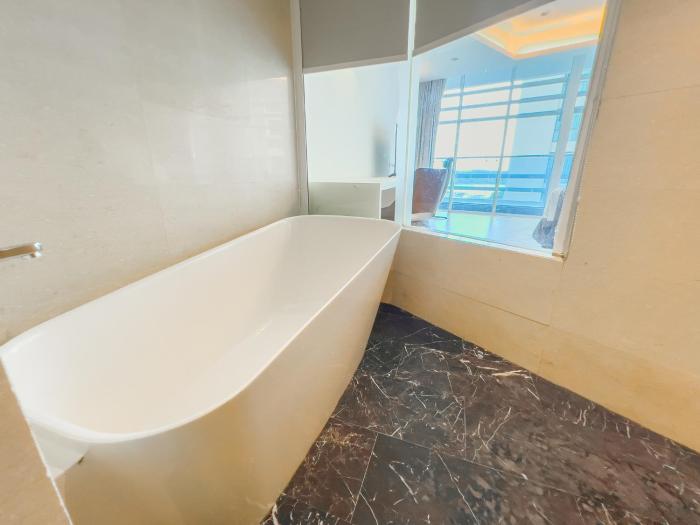 uh flat hotels and resorts