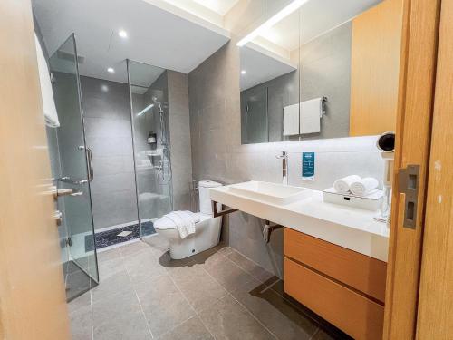 uh flat hotels and resorts