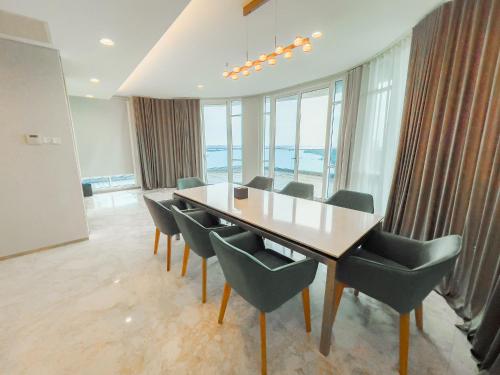 uh flat hotels and resorts