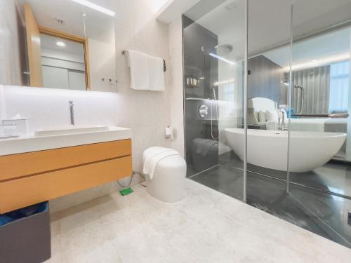 uh flat hotels and resorts