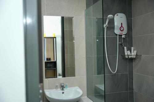 arena suites kuala lumpur