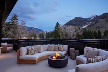 white elephant aspen