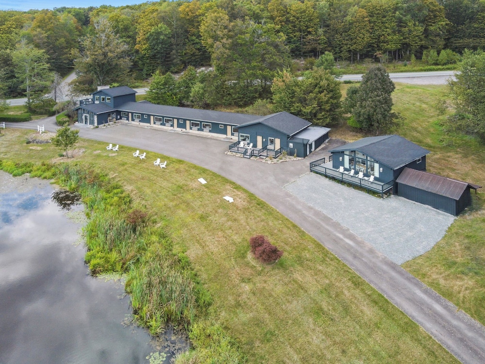 lakelyn lodge