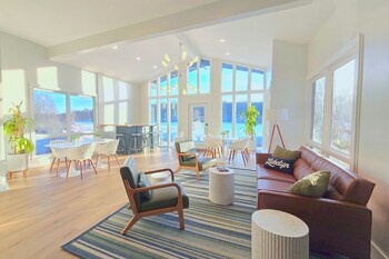 lakelyn lodge