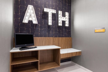 la quinta inn and suites by wyndham athens