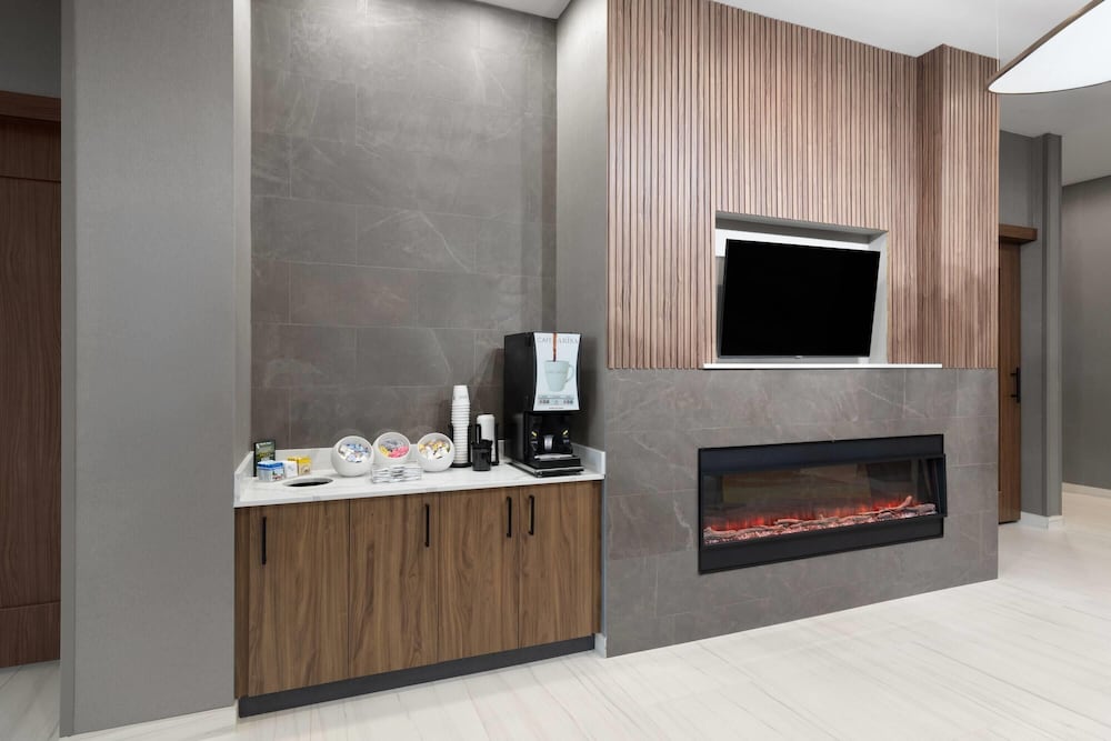 la quinta inn and suites by wyndham athens